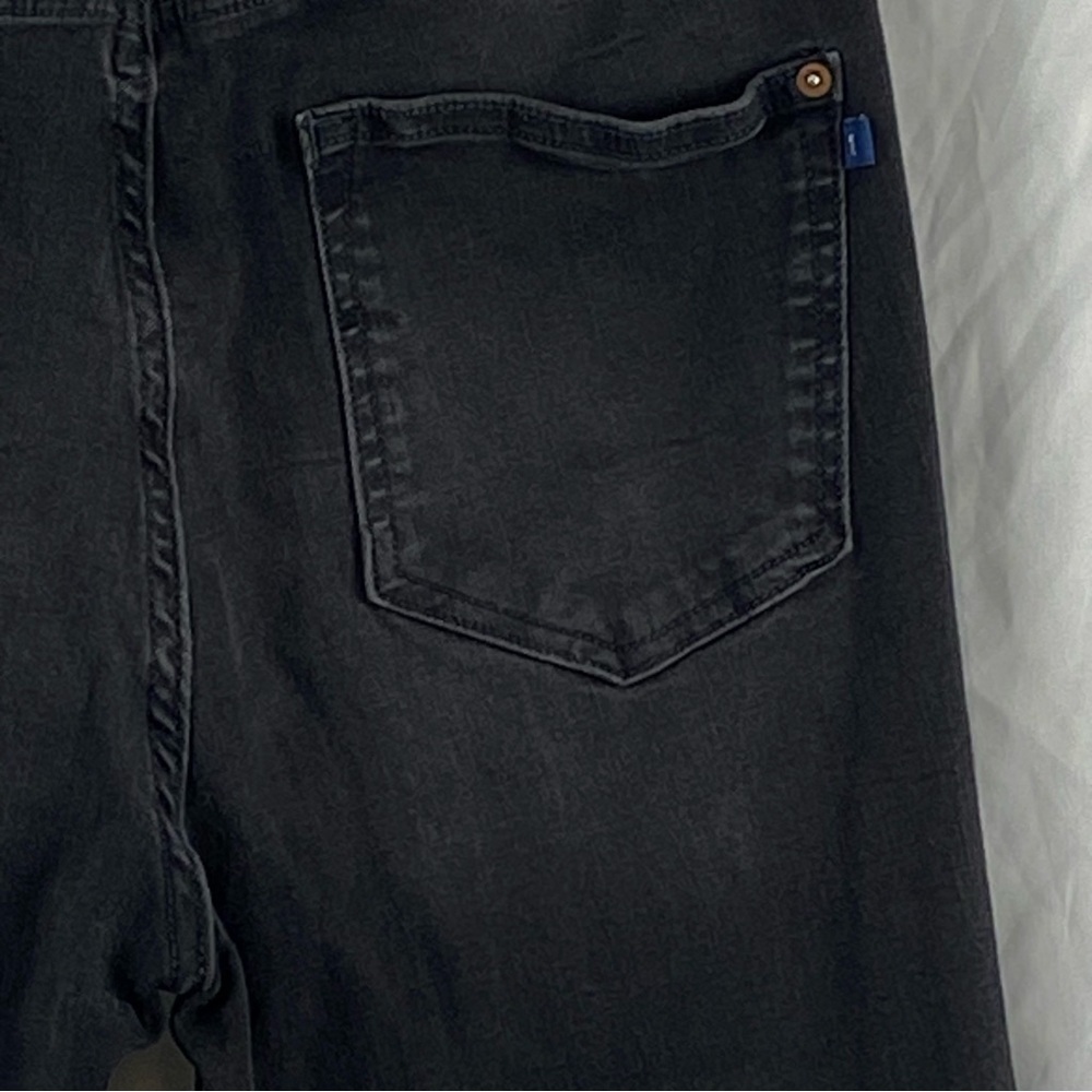 Pilcro Anthropologie The Icon Classic Black Flare Jeans Goth Boho Size 30 - Picture 12 of 16
